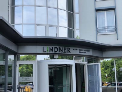 lindner_airport_duesseldorf_eingan